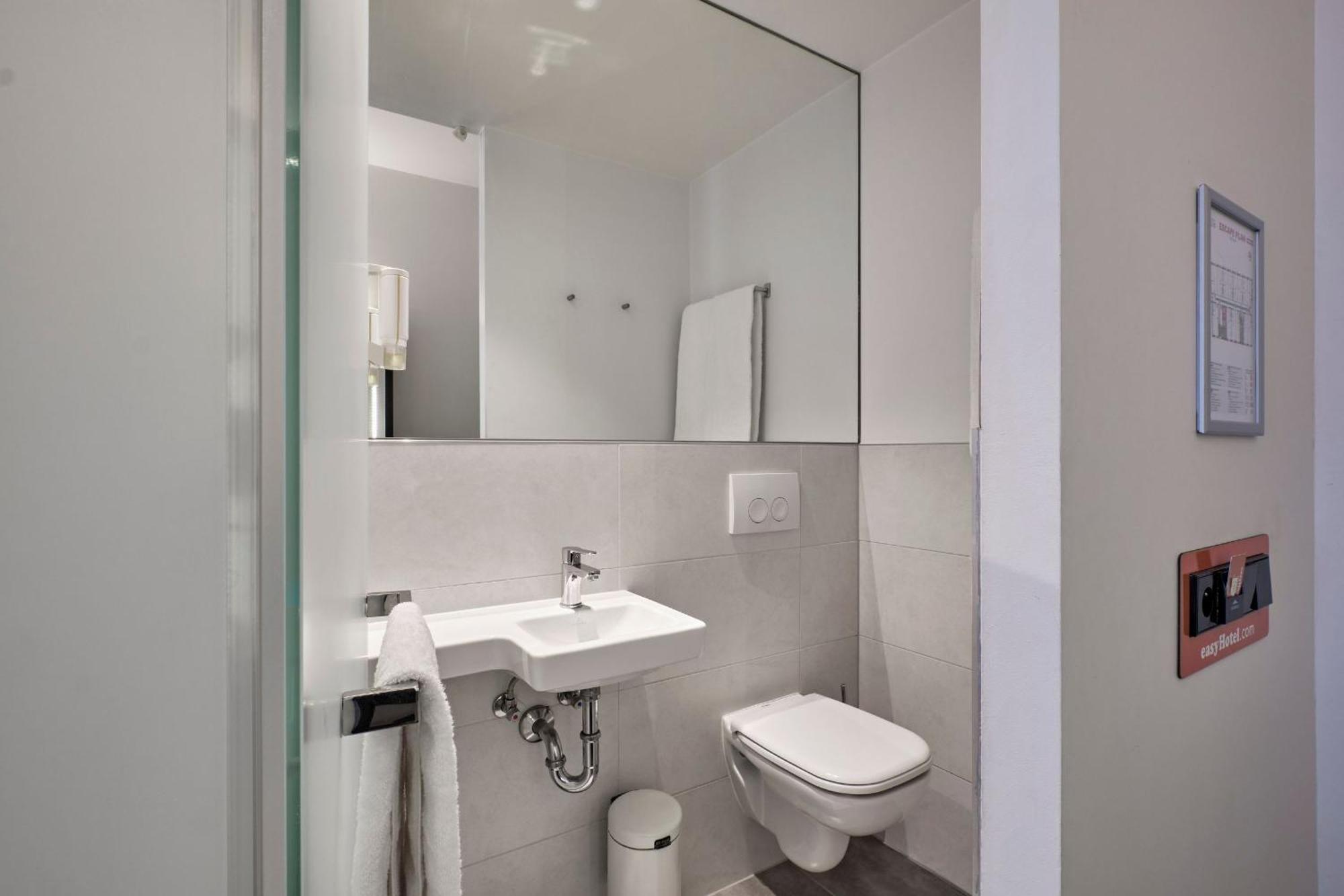 Easyhotel The Hague City Centre الغرفة الصورة